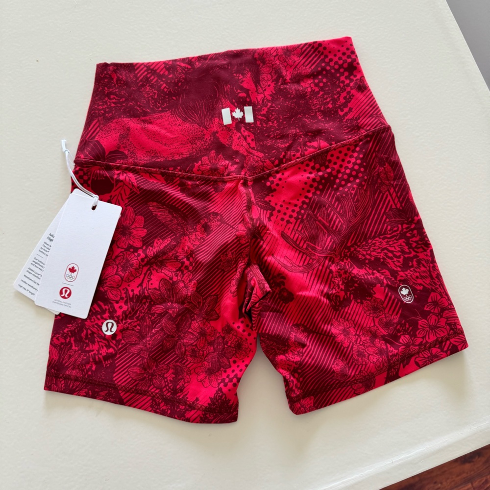 Lululemon Align Shorts, Size 6 Red Team Canada Special Edition